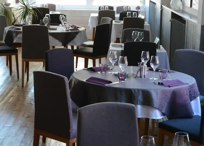 Logis Le Petit Trianon 2* Saint-Brevin-les-Pins