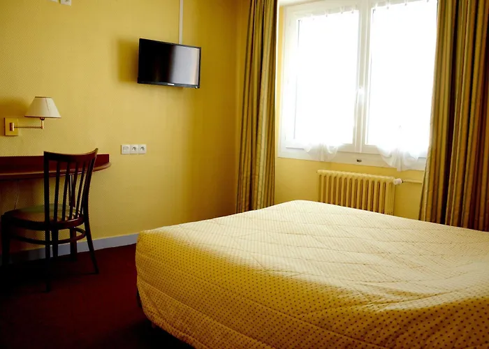 Logis Le Petit Trianon 2* Saint-Brevin-les-Pins