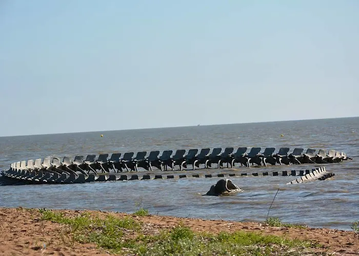 Hotel Logis Le Petit Trianon Saint-Brevin-les-Pins