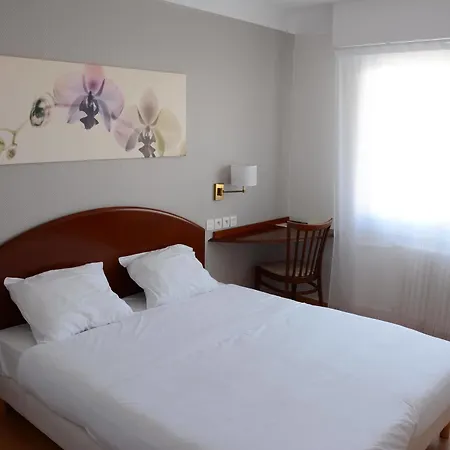 Hotell Logis Le Petit Trianon