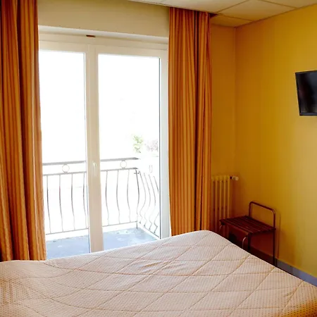 Hotell Logis Le Petit Trianon Saint-Brévin-les-Pins