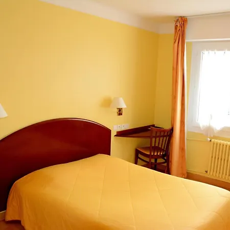 Logis Le Petit Trianon Hotell