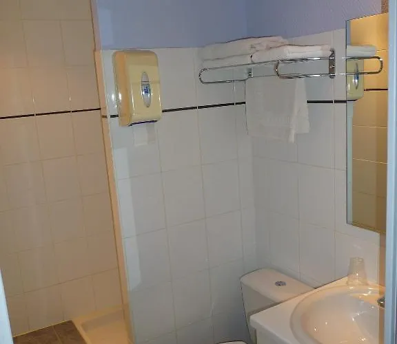 Logis Le Petit Trianon 2*