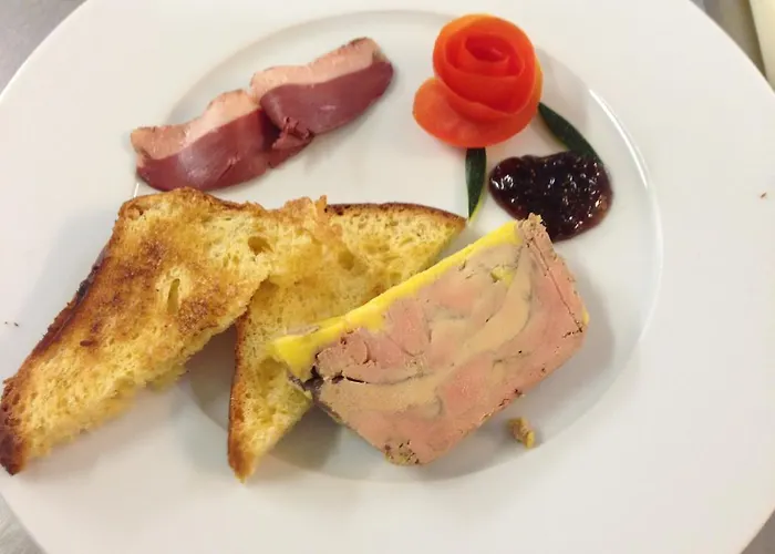 Logis Le Petit Trianon Saint-Brévin-les-Pins